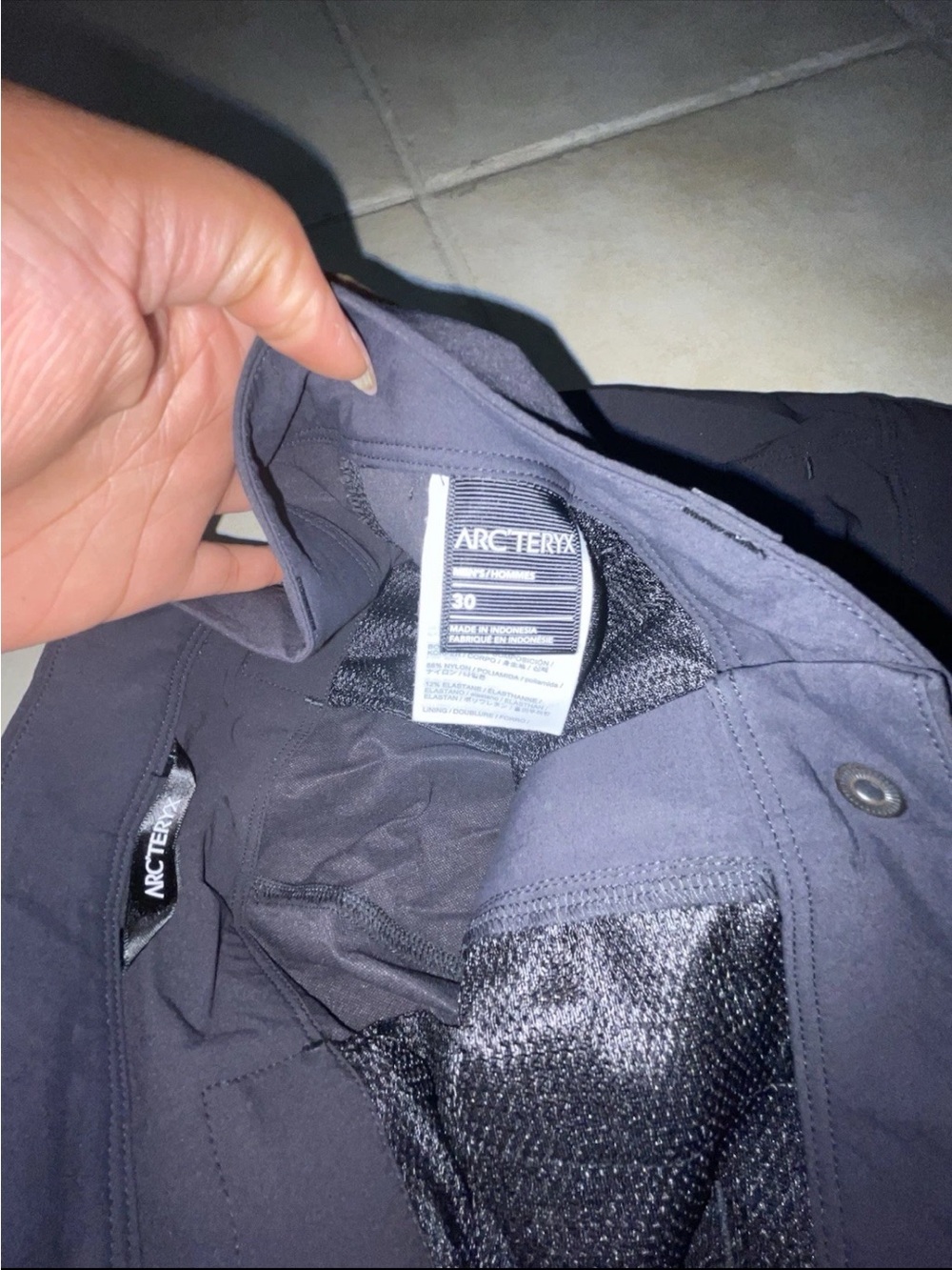 Arc'teryx Rampart 9” Hiking Outdoor Cargo Shorts Black Size 30 - Picture 7 of 11